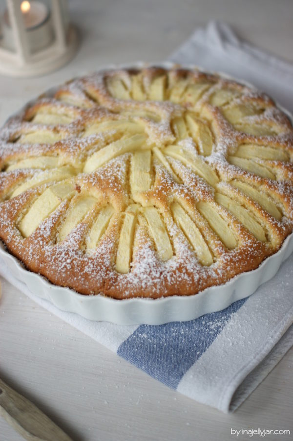 schneller Apfel-Amaretto-Kuchen | Moment in a Jelly Jar