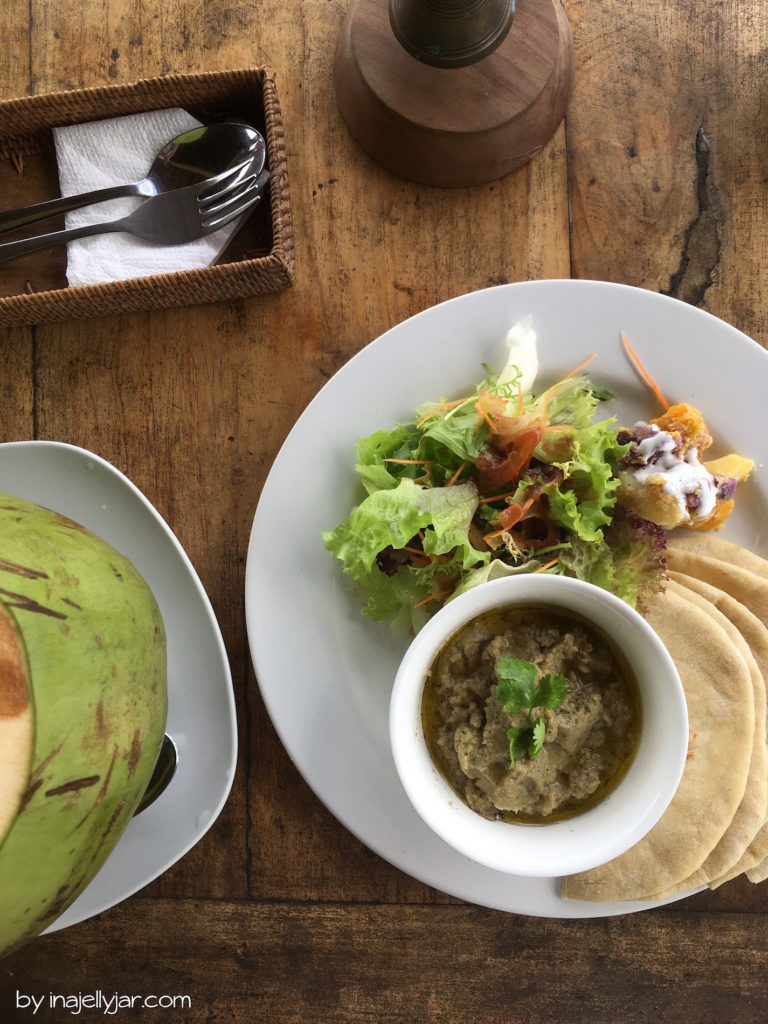 Baba Ganoush und Hummus im Café Pomgranate in Ubud, Bali